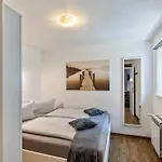 1 * Wallhausen (Rhineland-Palatinate)